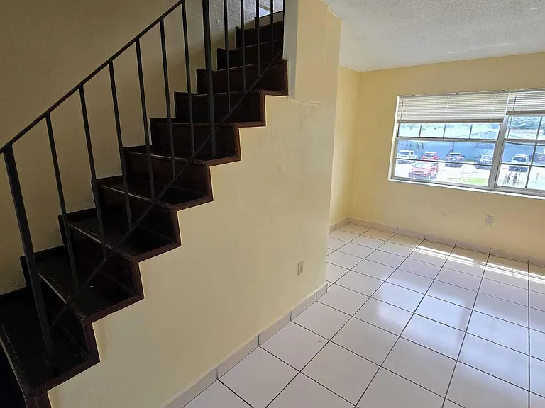 13695 NE 3rd Ct #C05 — Photo 9