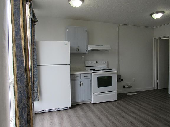 4th image of 844 N Dixie Blvd #8