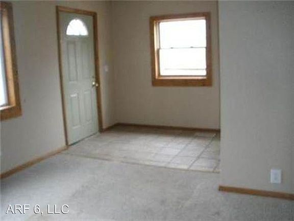 4th image of 8816 E Thompson Ave