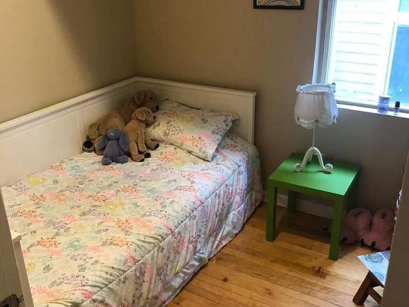 3rd image of 3431 W Cortland St APT 1