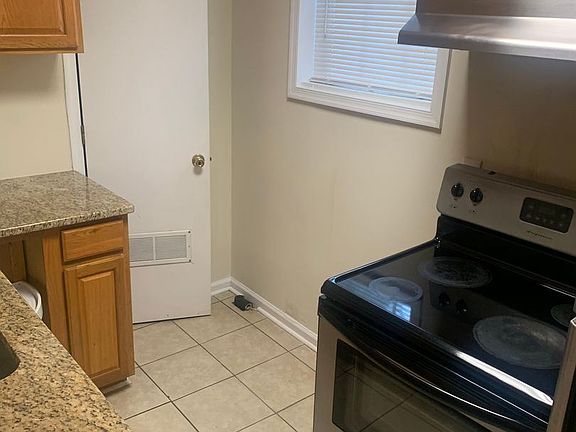 2nd image of 3309 Cutshaw Ave APT A