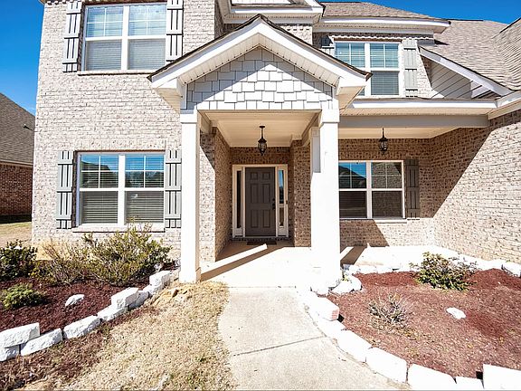 2nd image of 1 Sweetwater Park Ct