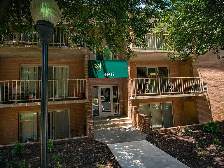 Spring Ridge Apartments Building Exterior 19