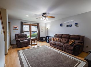 1821 Paramount Dr APT C, Waukesha, WI 53186