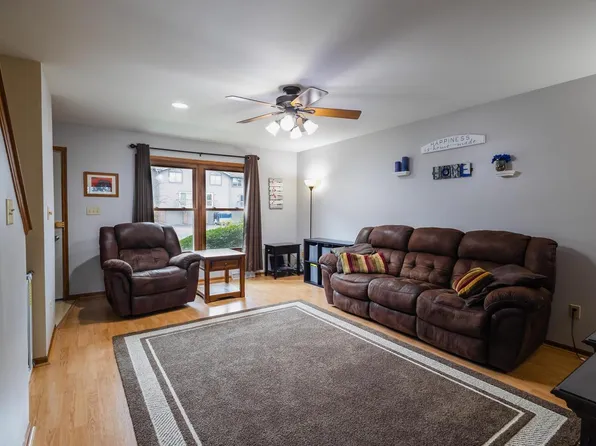 1821 Paramount DRIVE #C, Waukesha, WI 53186