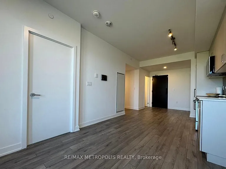 1005 Dundas St E #237 — Photo 5
