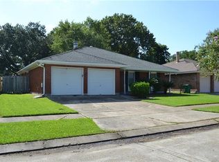 236 Sugarpine Dr, Gretna, LA 70056