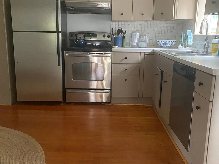 14 Livingston St — Photo 4