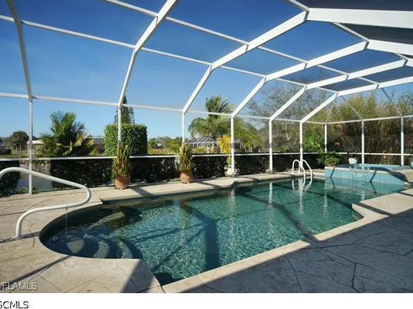 409 SW 7th St, Cape Coral, FL 33991