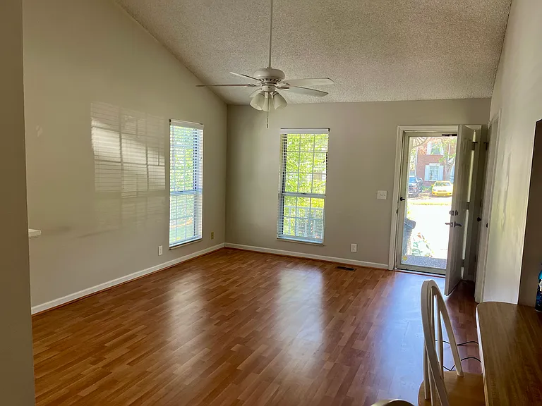 116 Champney Ct — Photo 3