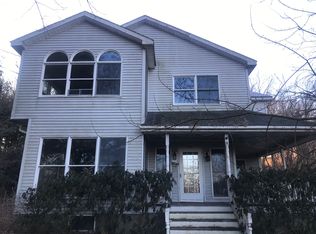 20 Willow Ln, Pine Island, NY 10969