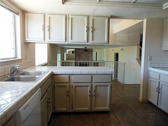 5th image of 2225 Mermaid Dr
