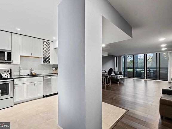 4th image of 11626 Ivystone Ct #3B1