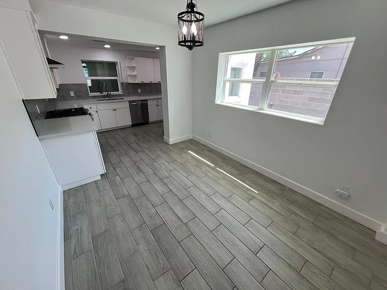 382 W Cocopah St — Photo 7