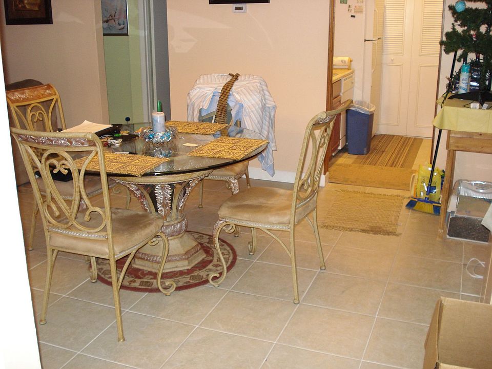 Dining room, 16" tile