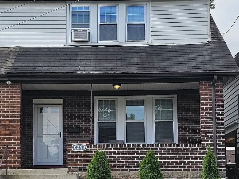 6340 Crombie St — Photo 30