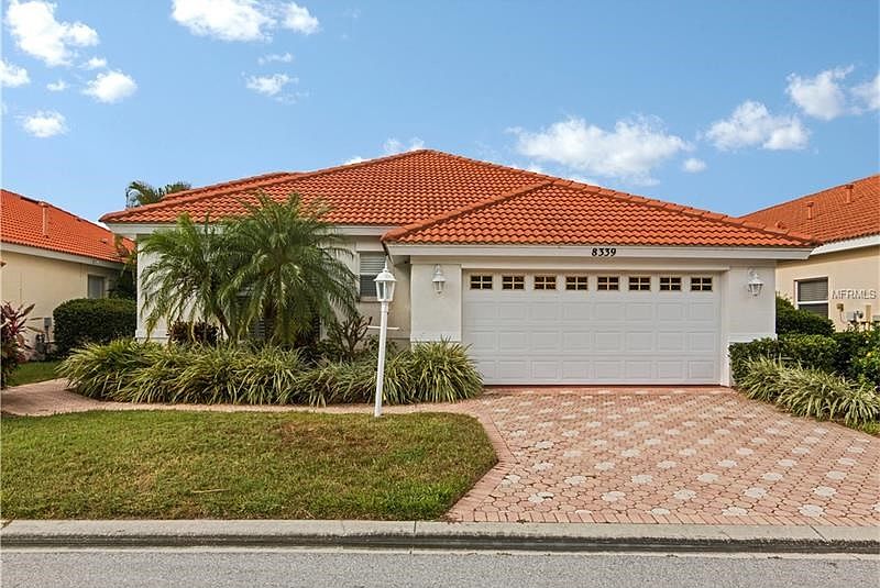 1st image of 8339 Canary Palm Ct