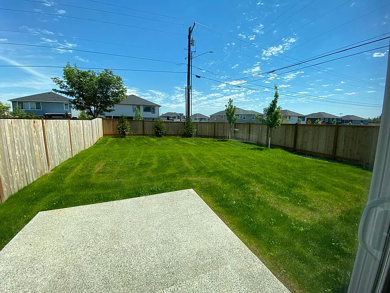 11249 30th St NE — Photo 9