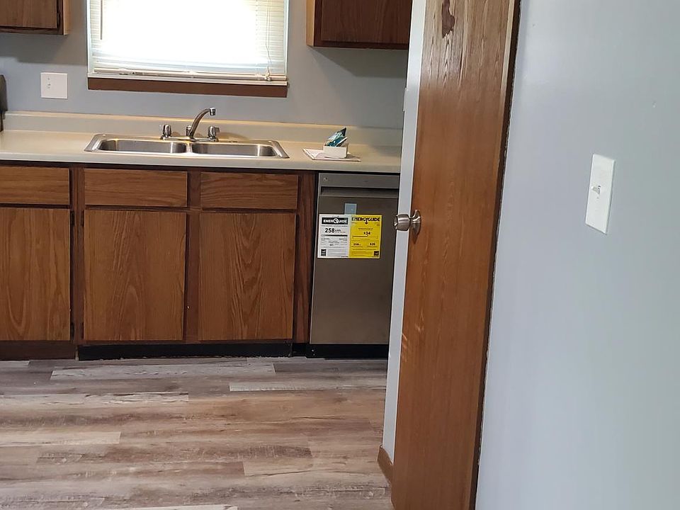1st image of 7421 West Blvd #1