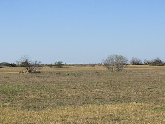 3rd image of 140 County Road 213