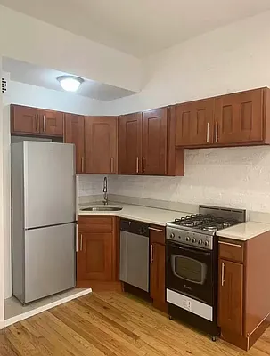 Rented by Compass | media 9