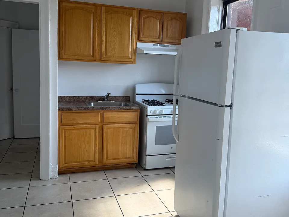103 Clifton Pl #35