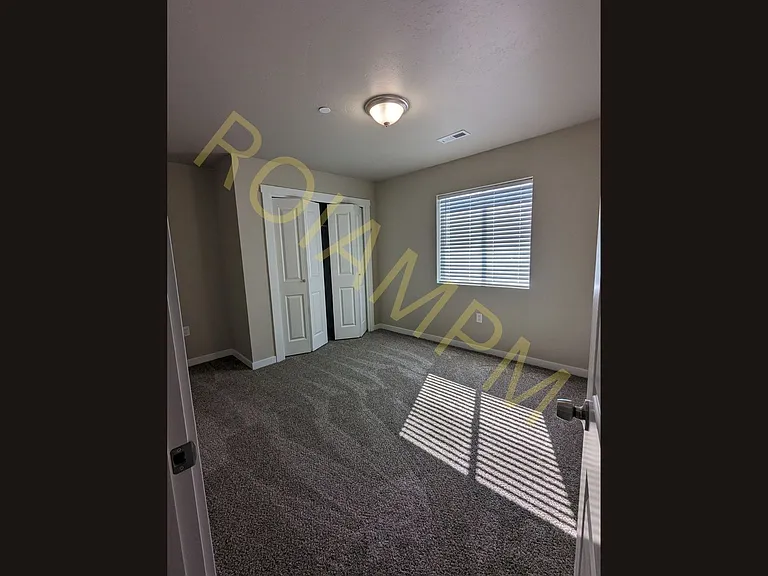 1215 South Eisenhower Street — Photo 7
