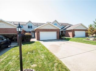 104 Country Barn Rd E, Houston, PA 15342