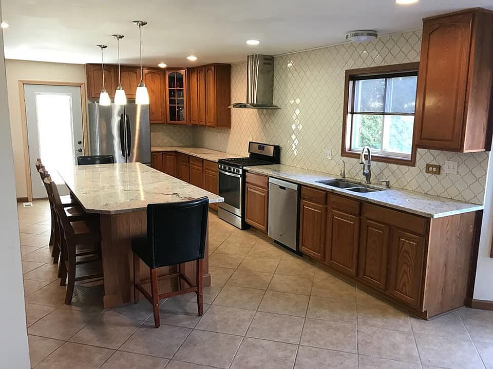 1st image of 3180 Fairfield Way