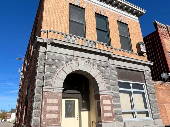 19 2nd Ave SE, Fairfax, MN 55332