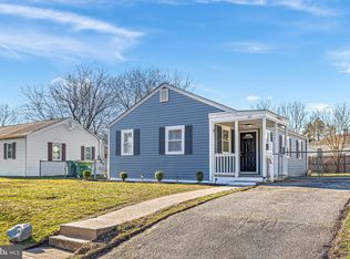 123 Robinson Dr, New Castle, DE 19720