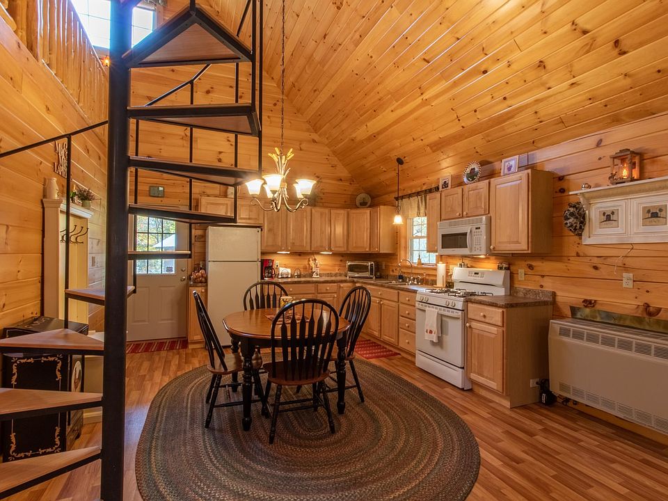 2952 Route 105, Guildhall, VT 05905 MLS 4932324 Zillow