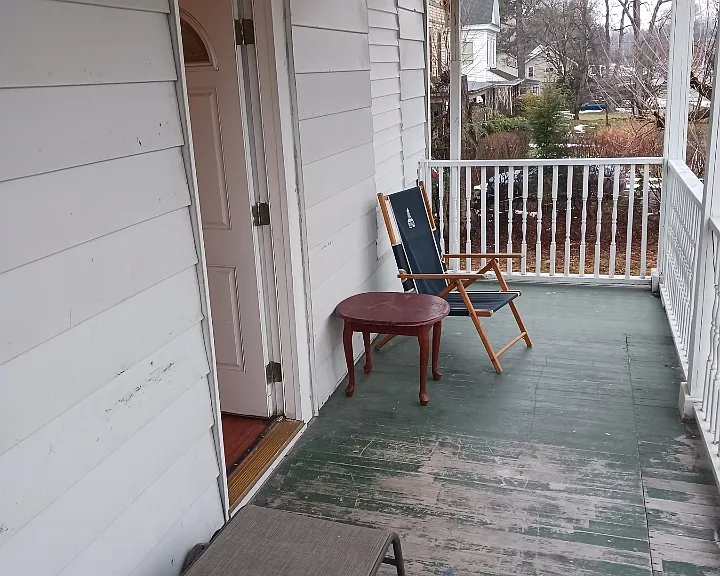 102 College Ave — Photo 2