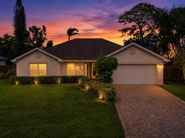 381 NE Surfside Avenue, Port St Lucie, FL 34983
