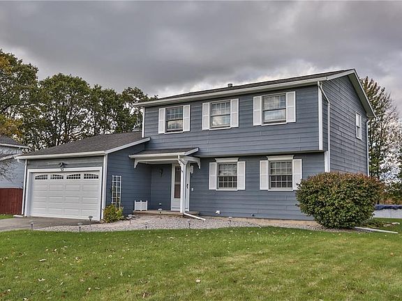2nd image of 32 Woodstock Ln