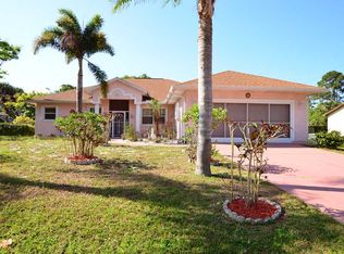 421 Mango Ave, Sebastian, FL 32958