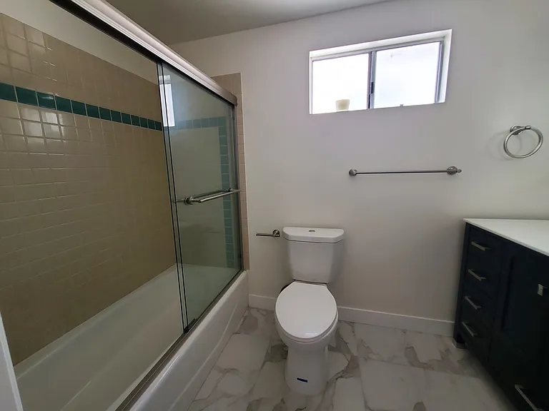 1546 Amherst Ave #302 — Photo 18