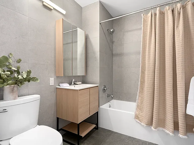 4-34 26th Ave #609 — Photo 7
