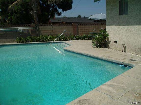 3rd image of 1510 W Randall Way