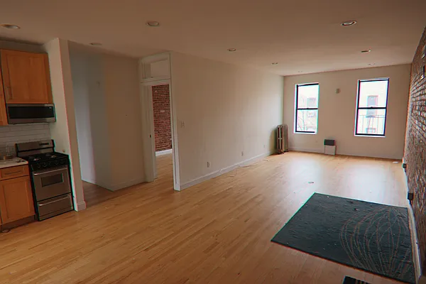 Rented by PMG Real Estate  | media 11