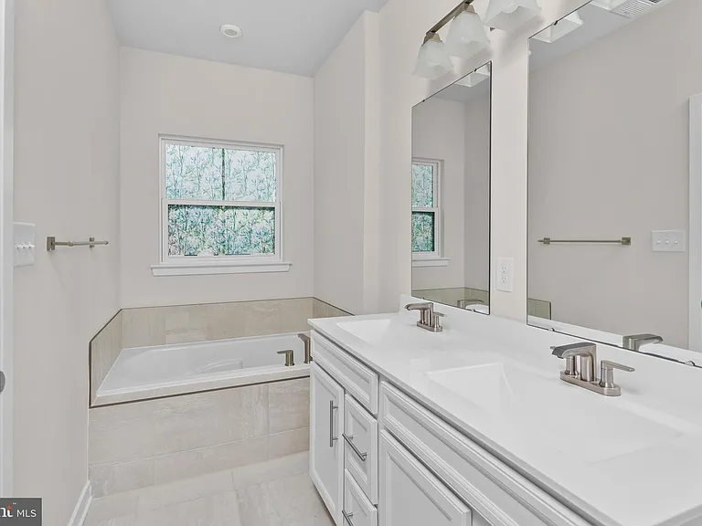 33 Peppermint Ln — Photo 23
