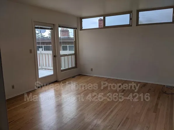 2650 14th Ave W, Seattle, WA 98119