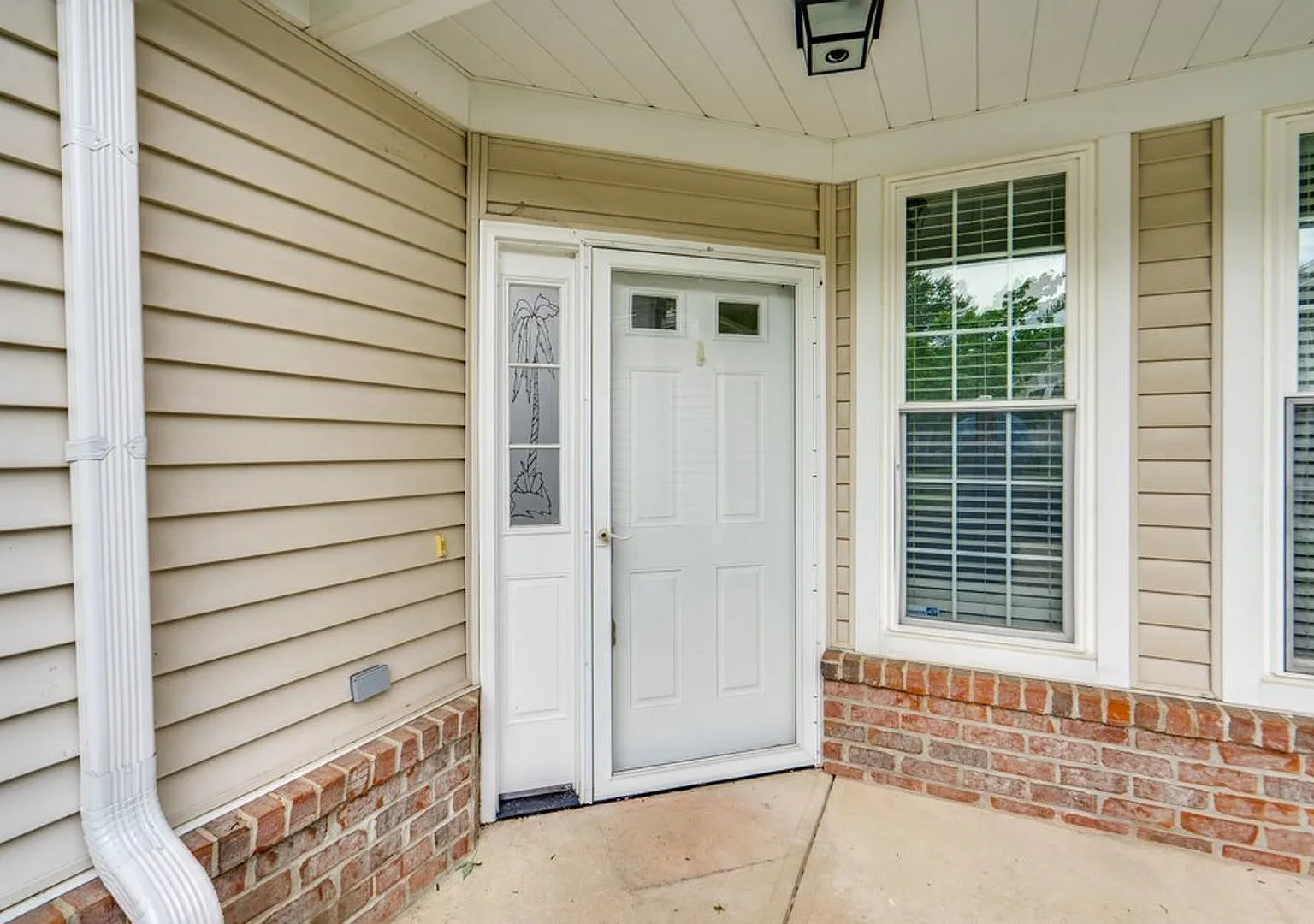 Move in Ready — Photo 3