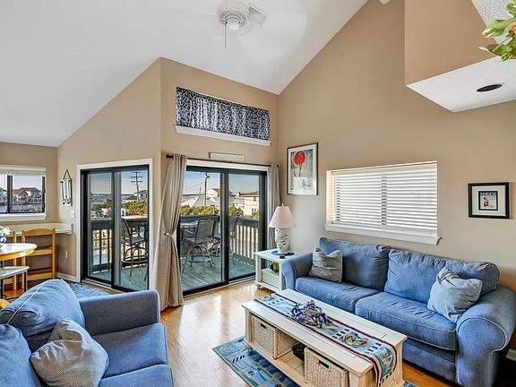 5th image of 1919 Bay Blvd Unit A29-a29b