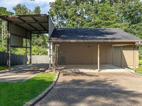 4th image of 122 Lisa Ln