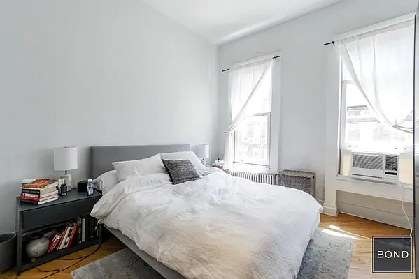 Rented by Bond New York | media 14