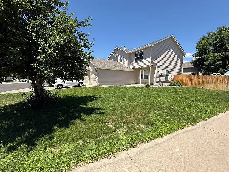 432 Sundance Cir N — Photo 22