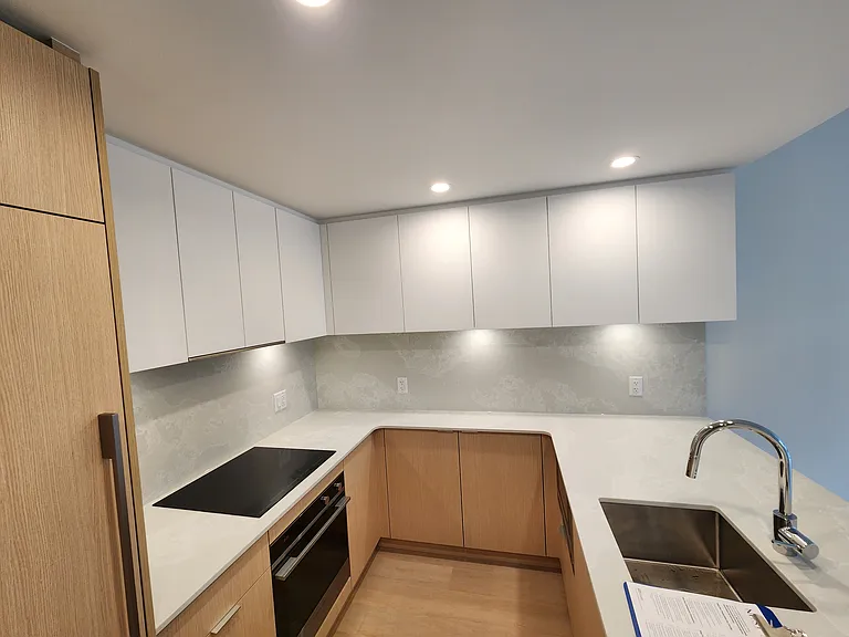 1100 Yates St #507 — Photo 2