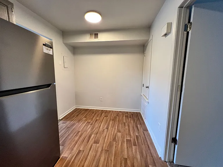 Stone Ridge Apartments- Convenient Location — Photo 17