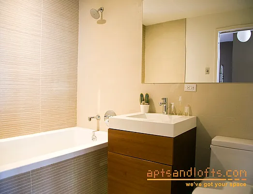 Rented by aptsandlofts.com | media 12